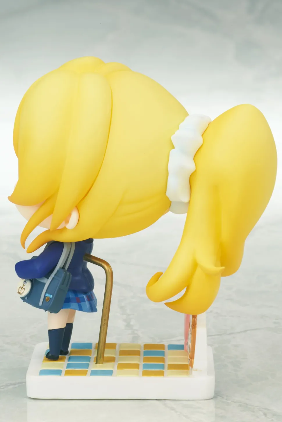 Choco Sta Love Live! Eli Ayase Figure & Smartphone Stand