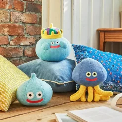 Dragon Quest Smile Slime King Slime Knitted Plushie (Re-run)