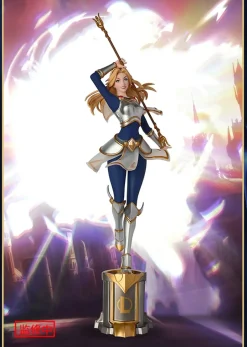 Figure Pen League of Legends Lux: The Lady of Luminosity