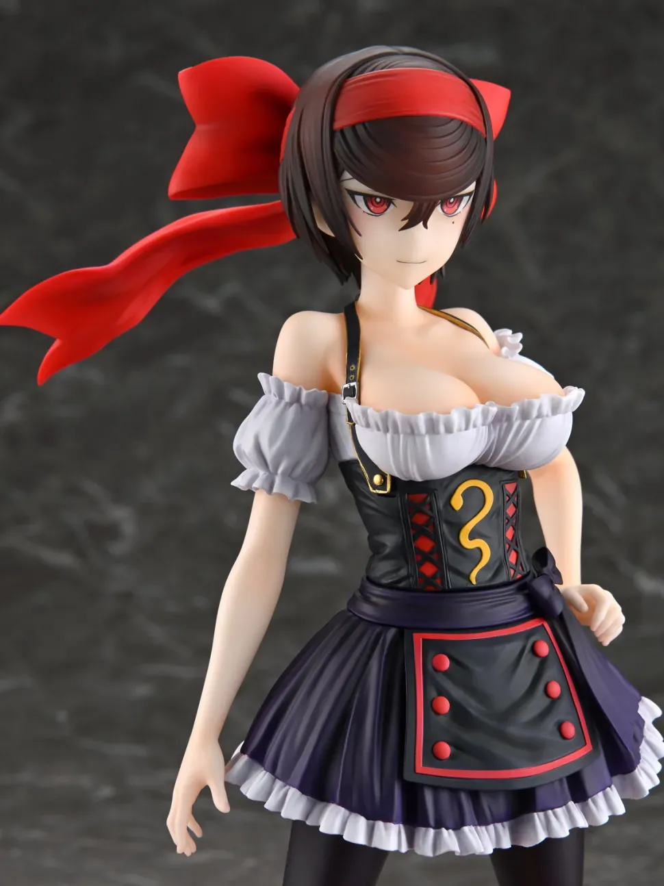 Girls und Panzer: Ribbon Warrior Shizuka Tsuruki: Dirndl Ver. 1/6 Scale Figure