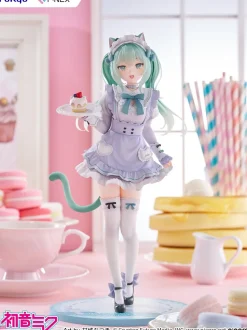 Hatsune Miku x Amashiro Natsuki 1/7 Scale Figure