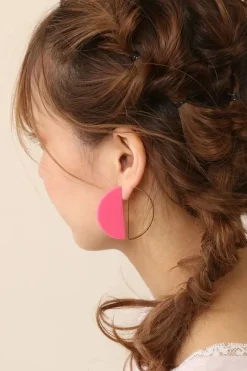 Honey Salon Acrylic Round Earrings