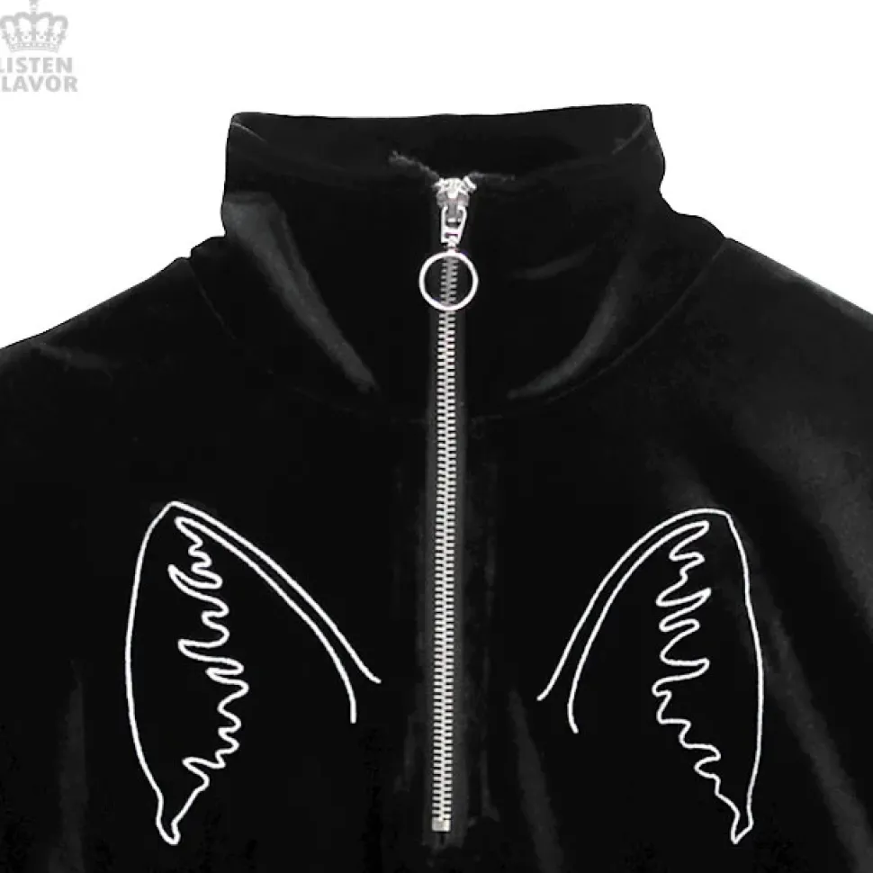 LISTEN FLAVOR Cat Eye Velour Half-Zip Pullover
