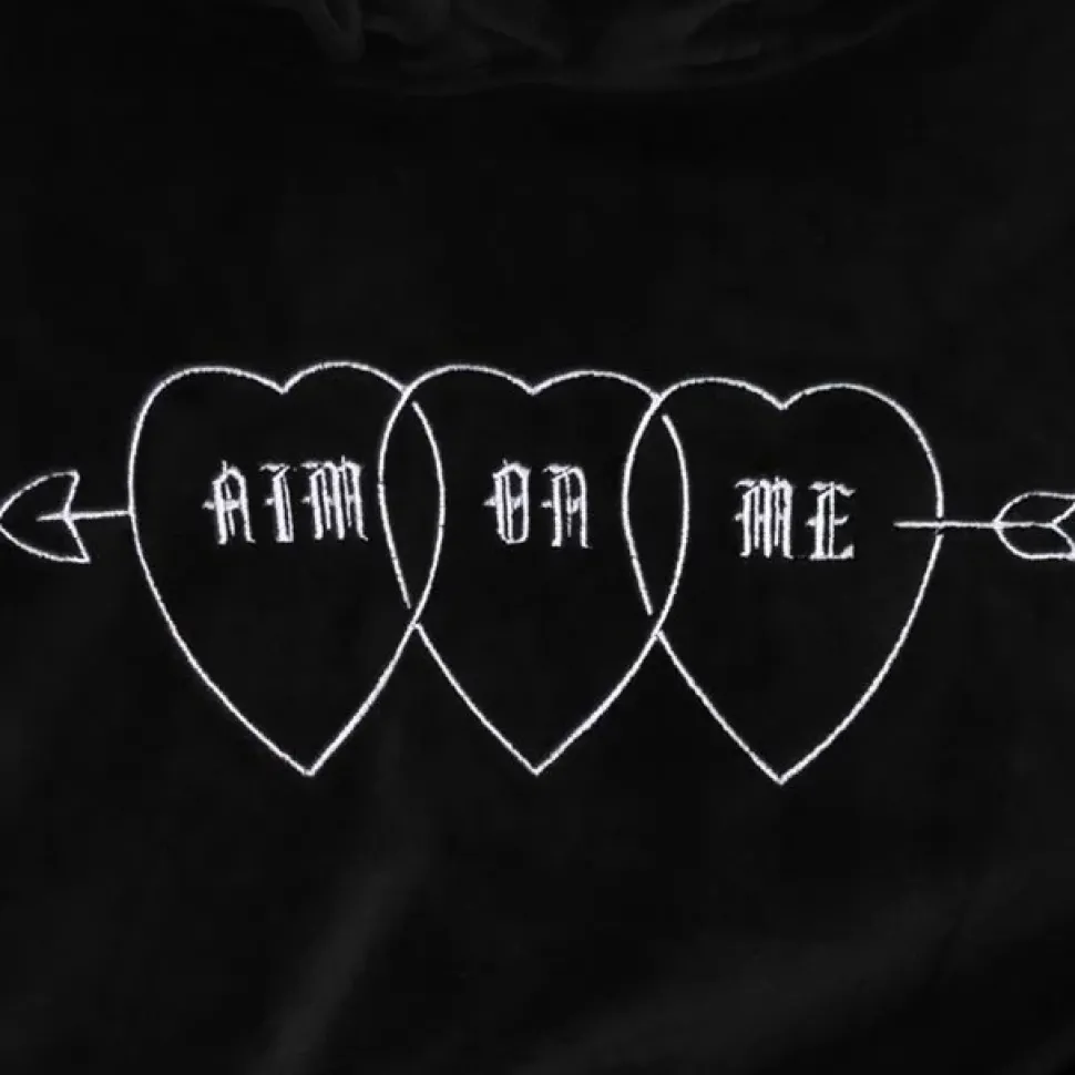 LISTEN FLAVOR Triple Heart Velour Short Hoodie