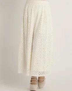 LIZ LISA Lacy Gaucho Pants