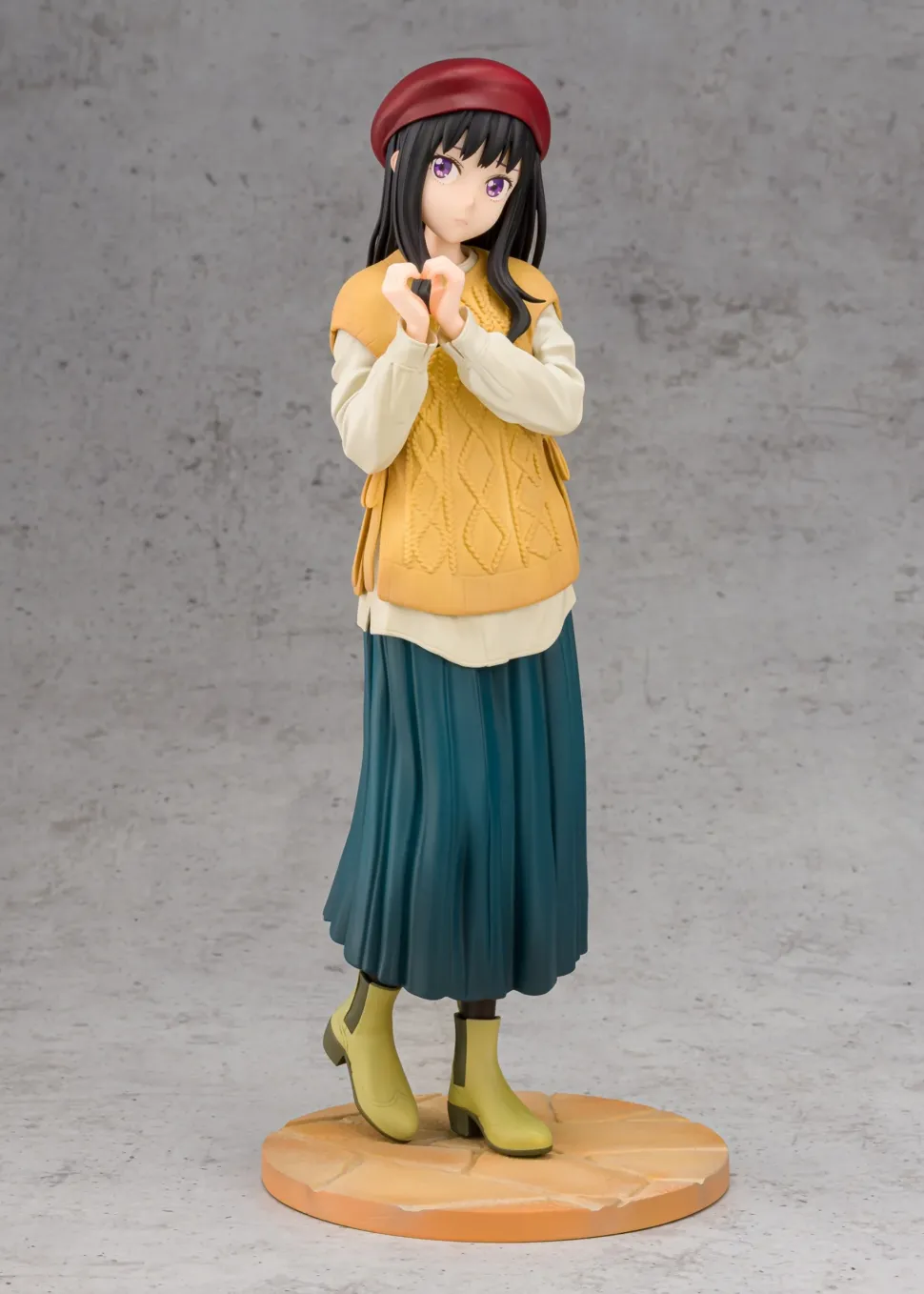 Lycoris Recoil Takina Inoue: Winter Clothes Ver. 1/7 Scale Figure