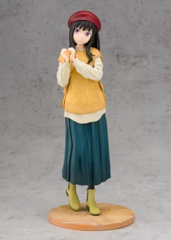 Lycoris Recoil Takina Inoue: Winter Clothes Ver. 1/7 Scale Figure