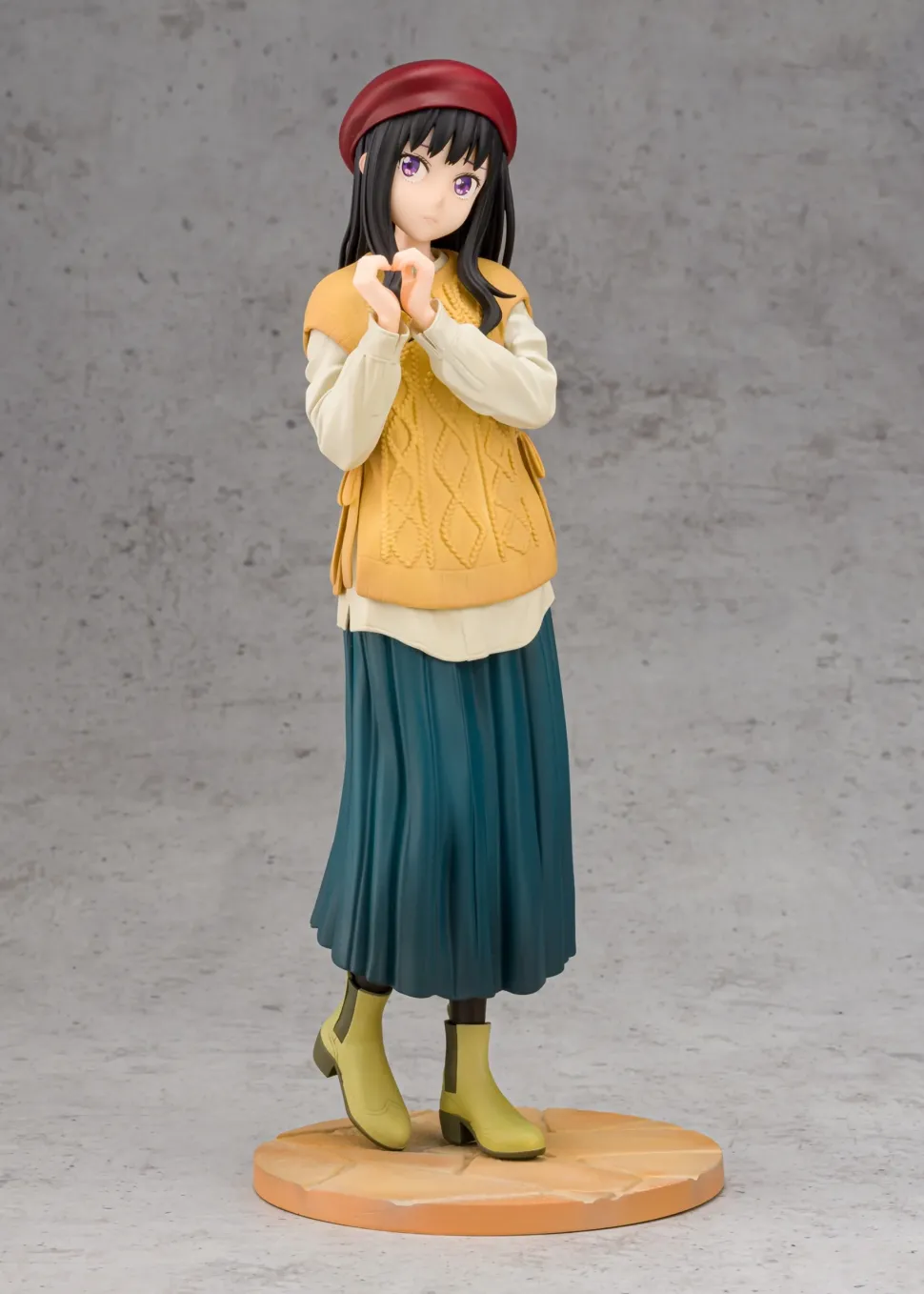 Lycoris Recoil Takina Inoue: Winter Clothes Ver. 1/7 Scale Figure