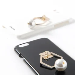 Magnet Party Scene Big Pearl Ring iPhone 6 Cases