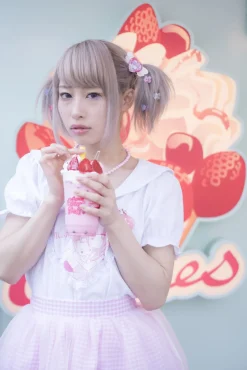 Menhera-chan x PARK Pearl Necklace