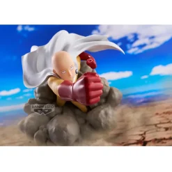 One-Punch Man Saitama Diorama Figure