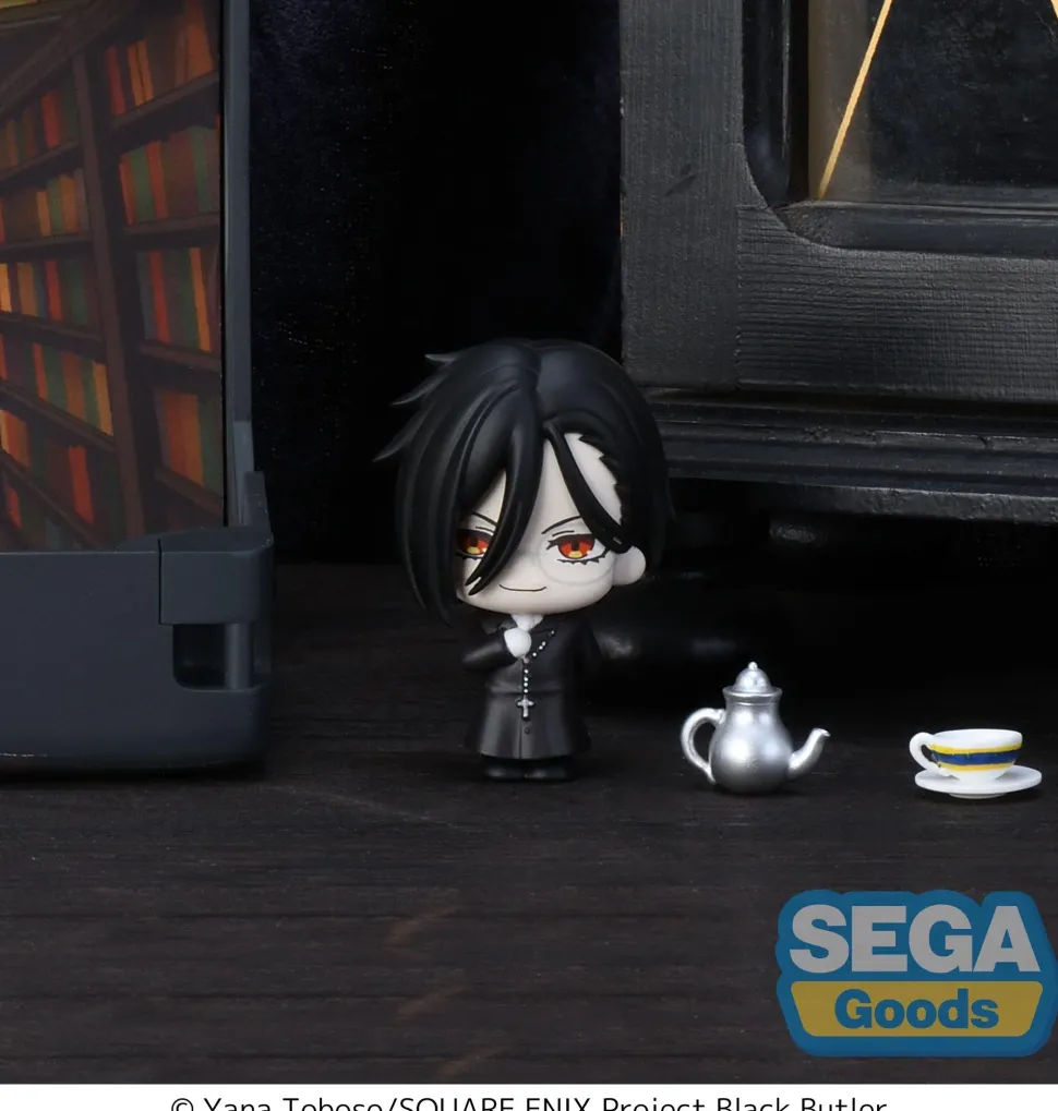 Petite World Memories Black Butler: Public School Arc Mini Figure Sebastian Michaelis EX