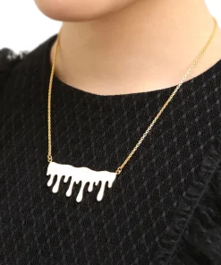 Q-pot. Melty Milk Necklace