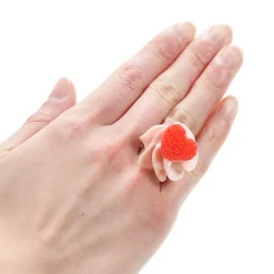 Q-pot. Parlor Love Heart Whipped Cream Ring