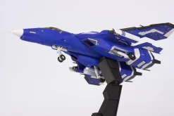 Raiden V Director's Cut FT-00004A Azuma: 2P Color Ver. 1/100 Scale Plastic Model Kit