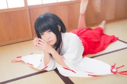 Relaxing Shrine Maiden Roomwear