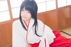 Relaxing Shrine Maiden Roomwear