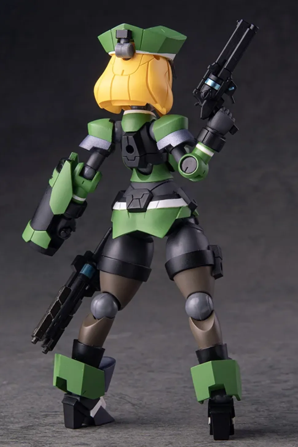 Robot Neoanthropinae Polynian Iana / Wanda (Military Police)