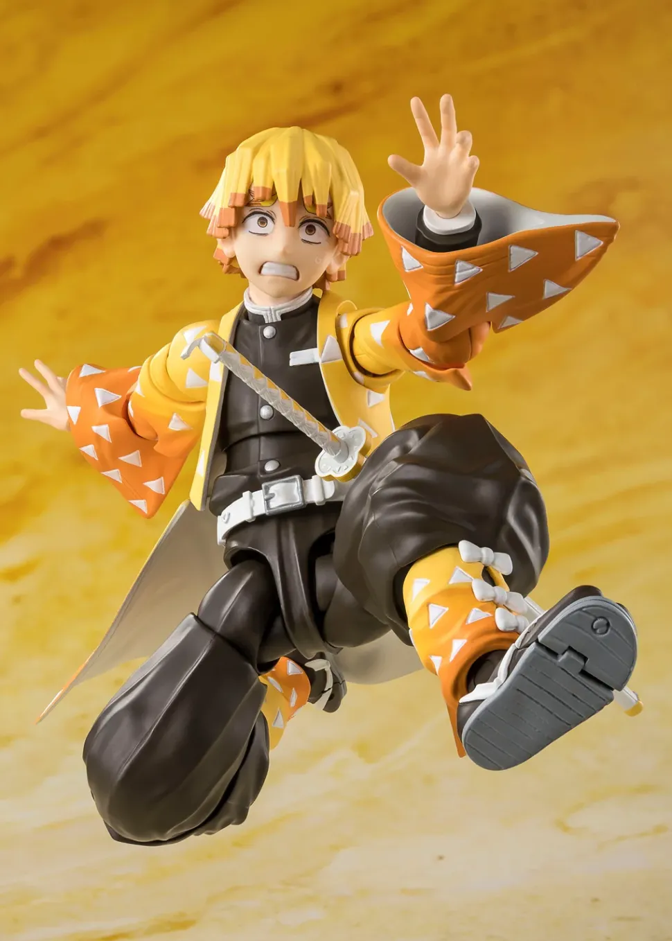 S.H.Figuarts Demon Slayer: Kimetsu no Yaiba Zenitsu Agatsuma
