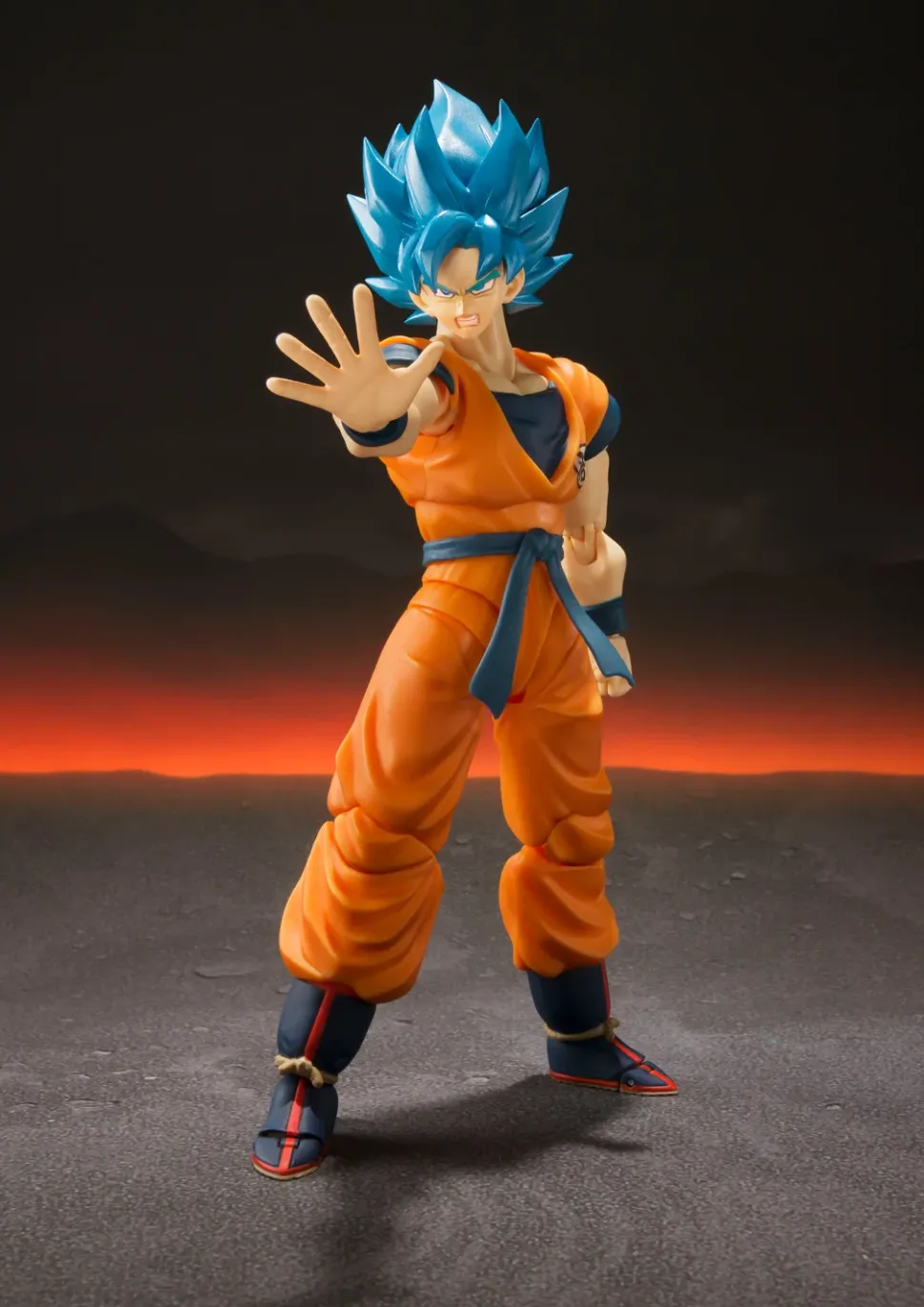 S.H.Figuarts Dragon Ball Super Super Saiyan God Super Saiyan Goku (Re-run)