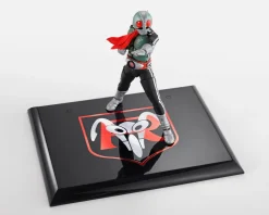 S.H.Figuarts Shinkoccho Seihou Kamen Rider 1 Legendary Showa Masked Riders Edition (First Release)