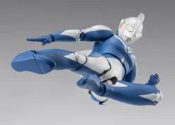 S.H.Figuarts Ultraman Cosmos Luna Mode