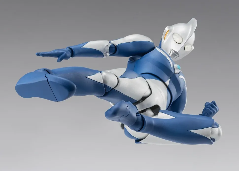 S.H.Figuarts Ultraman Cosmos Luna Mode