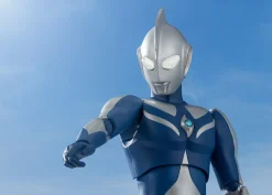 S.H.Figuarts Ultraman Cosmos Luna Mode