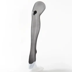 Takeuchi 18 Denier Black Sheer Tights - Knee Heart Motif (Black)