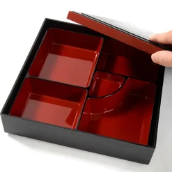 Traditional Black & Red Bento Box